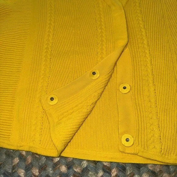 Cabi Sunny Sweater sz S EUC - Picture 9 of 11